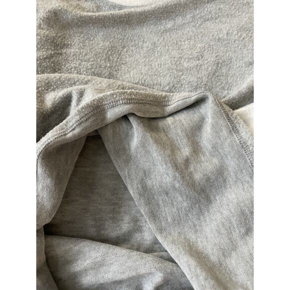 Moa Moa Girls Sz. XL Gray & White Sweater. So Soft. Comfortable - Picture 6 of 8